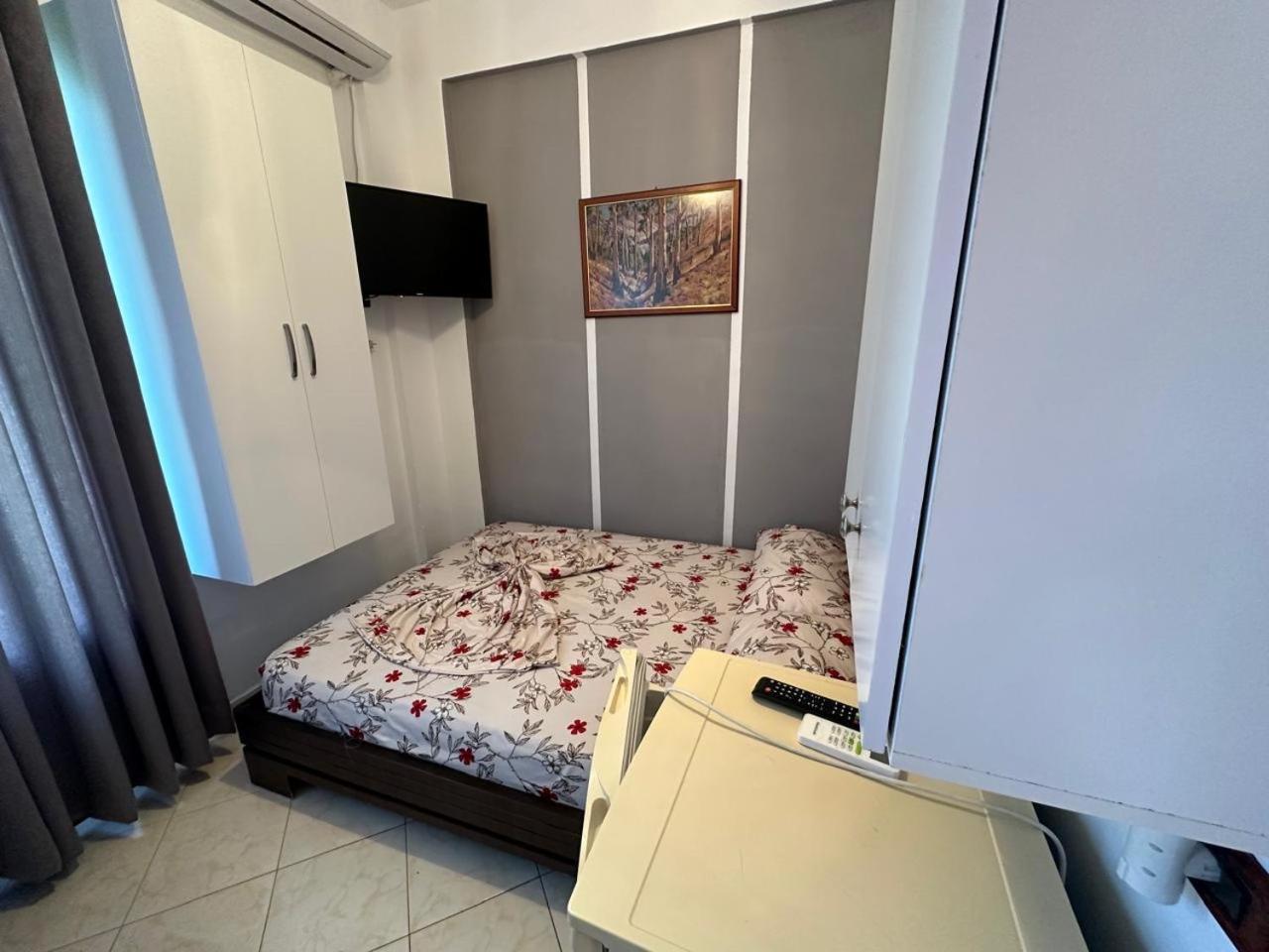 Eid Mar Hostel Vlore Exterior photo